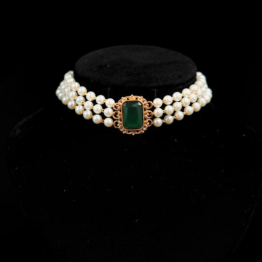 Stone choker
